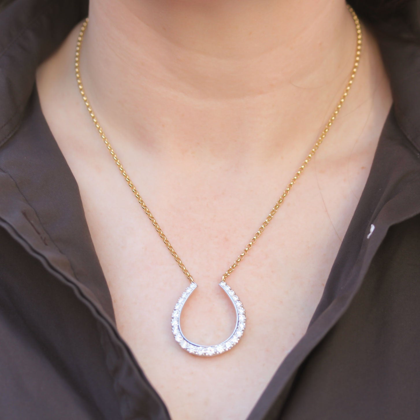 Be On Park Vintage Diamond Horseshoe Necklace - Be On Park