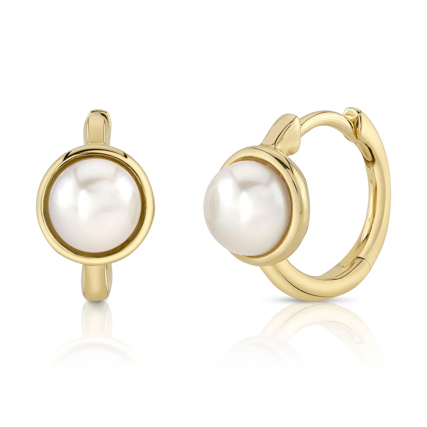 Shy Creation Cultured Pearl Huggie Earrings - Be On Park