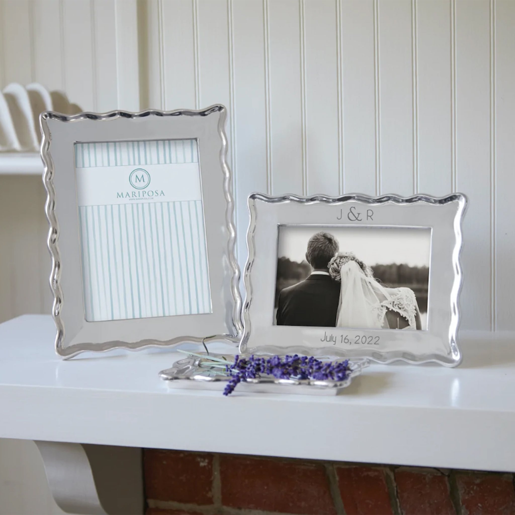 Mariposa Large Wavy Engravable Frame - Be On Park