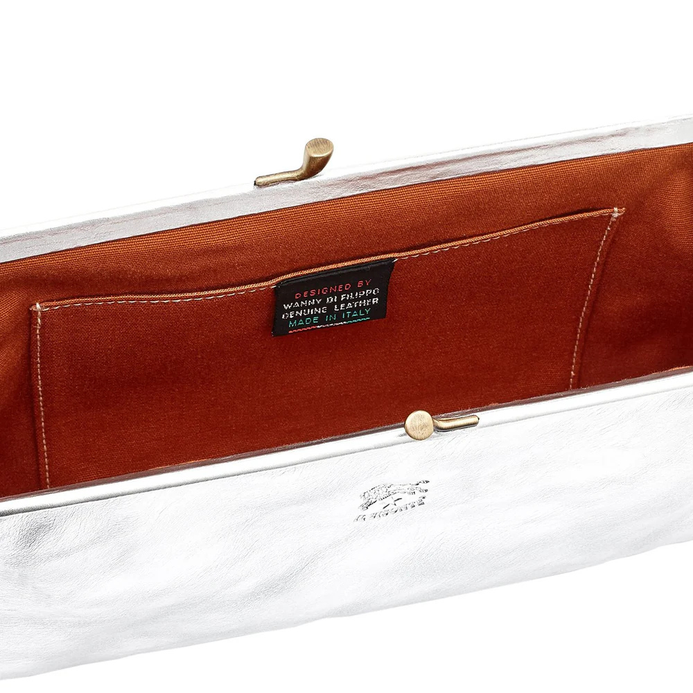 Il Bisonte Manuela Clutch Bag in Metallic Leather Color Metallic Silver - Be On Park