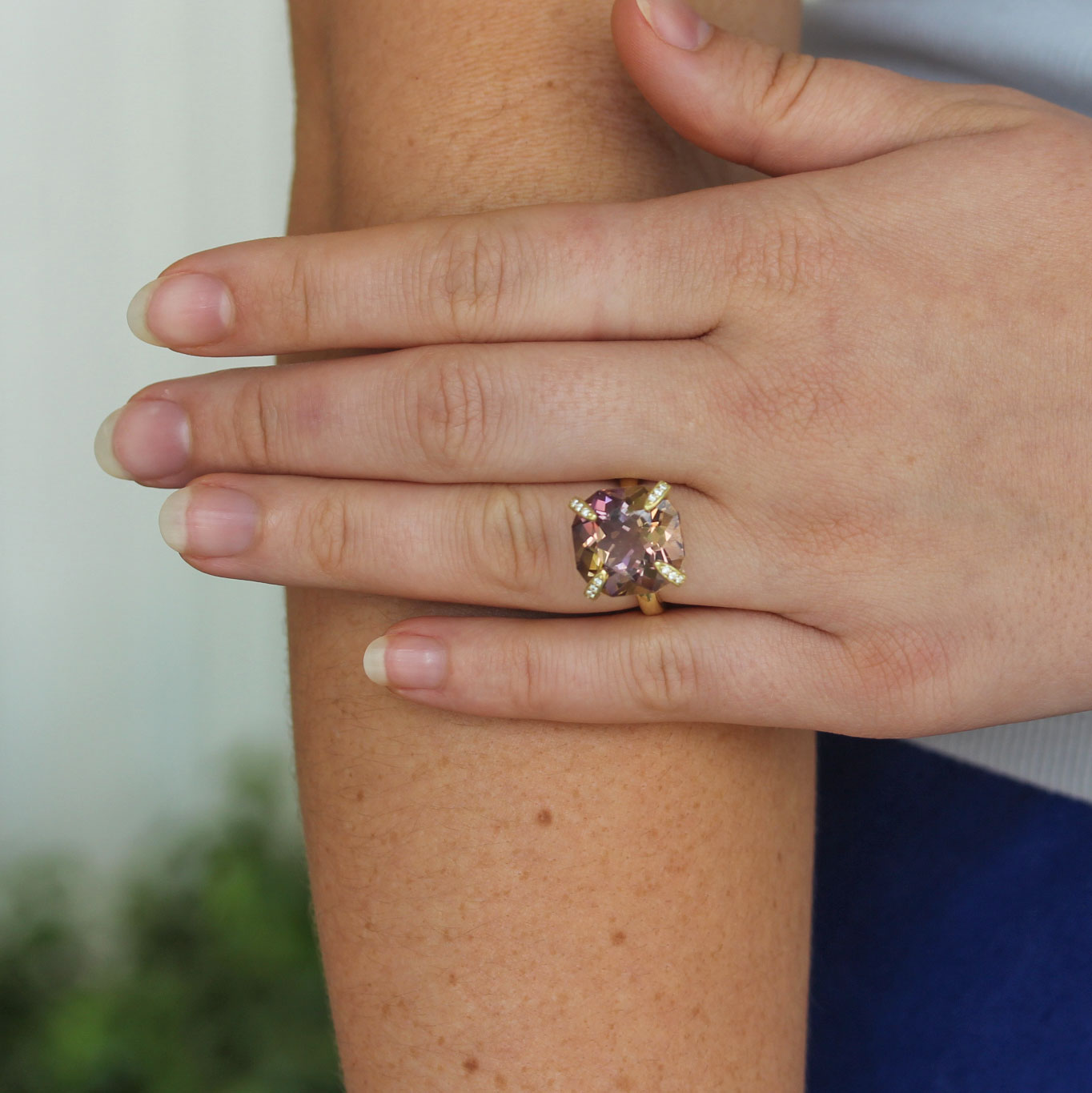 Lauren K Claw Prong Ring - Be On Park