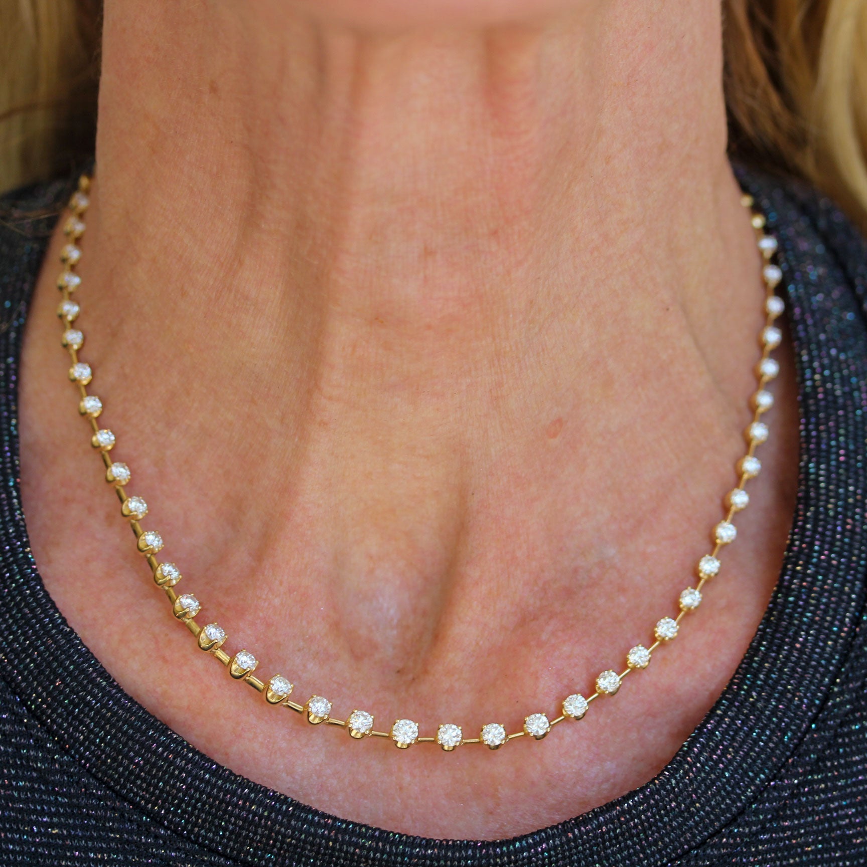 Kwiat Starry Night Necklace with Diamonds - Be On Park