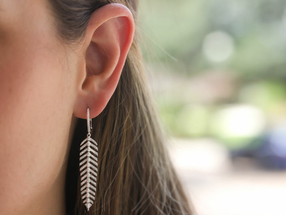 Shy Creation White Gold Diamond Phoenix Feather Drop Earrings - Be On Park